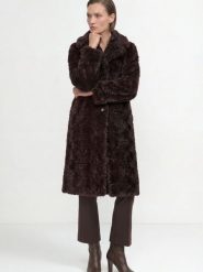 Rich & Royal płaszcz ze sztucznego futra Kobiety brązowy, 34. Brązowe płaszcze damskie Rich & Royal, bez wzorów, biznesowe, bez kaptura. Za 1,199.95 zł.