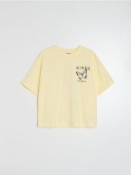 Bawełniana koszulka z nadrukiem motyli - żółty. Żółte t-shirty damskie Sinsay, l, bez wzorów, z bawełny, bez kołnierzyka. Za 25.99 zł.