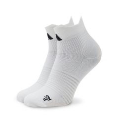 Skarpety krótkie adidas. Białe skarpety damskie Adidas, bez wzorów. Za 59.99 zł.