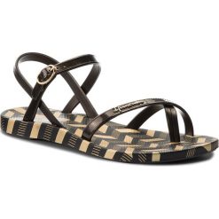 Sandały IPANEMA - Fashion Sand. V Fem 82291 Black/Gold Black 21112. Brązowe klapki damskie Ipanema, bez wzorów, z tworzywa sztucznego, bez obcasa. W wyprzedaży za 79.00 zł.