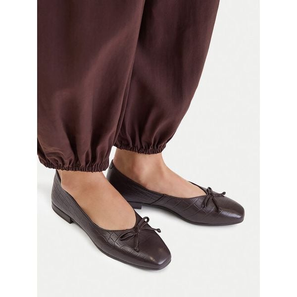 Baleriny Lasocki. Brązowe baleriny damskie Lasocki, bez wzorów, bez obcasa. Za 179.99 zł.