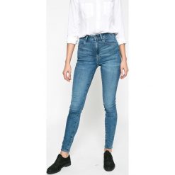 G-Star Raw - Jeansy 3301. Niebieskie jeansy damskie G-Star Raw. W wyprzedaży za 269.90 zł.