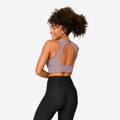 Stanik sportowy Decathlon crop top. Brązowe bluzy sportowe damskie Decathlon, m, bez wzorów, bez kaptura, na jogę i pilates. W wyprzedaży za 59.99 zł.