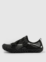 4F Buty do wody BALTROCK damskie - czarne 40. Czarne obuwie sportowe damskie 4f, na lato, do pływania. Za 119.99 zł.