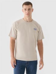 4F T-shirt oversize z nadrukiem męski - beżowy L. Brązowe koszulki sportowe męskie 4f, l, bez wzorów, z bawełny, klasyczne, bez kołnierzyka. Za 69.99 zł.
