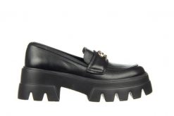 Mokasyny Bayla-159 4481 076-P Czarny Lico 159064, Skóra naturalna - 38. Czarne mokasyny damskie Bayla, ze skóry, klasyczne. W wyprzedaży za 269.10 zł.