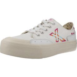 Buty MUNICH SWING SKY 06 Biały. Białe obuwie sportowe damskie munich, bez wzorów, ze skóry, na fitness i siłownię. Za 197.99 zł.