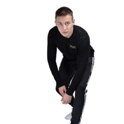 Koszulka z długim rękawem Lonsdale Ayrshire. Czarne koszulki sportowe męskie Lonsdale, bez wzorów, bez kołnierzyka, bez ramiączek, na jogę i pilates. Za 216.50 zł.