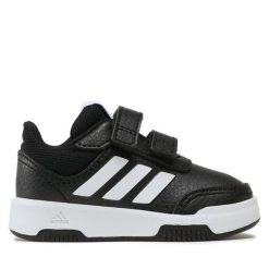 Sneakersy adidas. Czarne trampki i tenisówki chłopięce Adidas, bez wzorów, bez zapięcia. Za 179.99 zł.