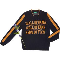 Sweter w kolorze granatowo-pomarańczowym. Brązowe swetry dla chłopców Benetton Kids, bez wzorów, z wełny, bez kołnierzyka, bez kaptura. W wyprzedaży za 87.95 zł.