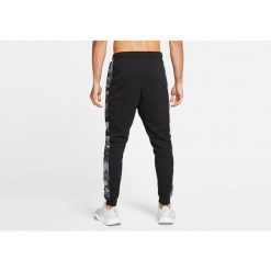 Spodnie męskie nike dri-fit pants tapered camo black. Czarne spodnie sportowe męskie Nike, m, bez wzorów, do biegania, dri-fit (nike). Za 229.00 zł.