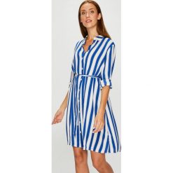 Tommy Jeans - Sukienka. Sukienki damskie marki Tommy Jeans. W wyprzedaży za 379.90 zł.