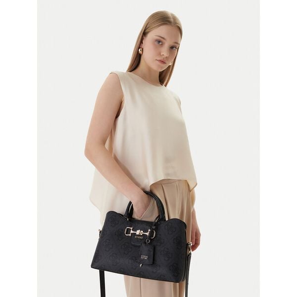 Torebka Guess. Czarne torebki do ręki damskie Guess, z aplikacjami, bez dodatków. Za 411.99 zł.