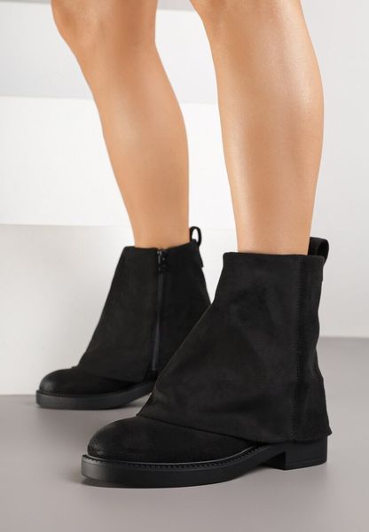 Czarne Botki z Imitacji Zamszu z Wywiniętą Cholewką Rilesea. Czarne botki damskie Born2be, na jesień, z dzianiny, eleganckie, bez obcasa, na płaskiej podeszwie, bez zapięcia. Za 119.99 zł.
