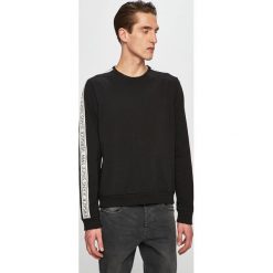 Versace Jeans - Bluza. Czarne bluzy męskie Versace Jeans, m, z aplikacjami, z bawełny, bez kaptura. W wyprzedaży za 319.90 zł.