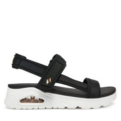 Sandały Skechers. Czarne sandały damskie Skechers, bez wzorów, bez obcasa, na koturnie, bez zapięcia. Za 209.99 zł.