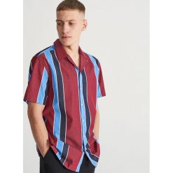Koszula comfort fit w paski - Czerwony. Koszule męskie marki Reserved. Za 119.99 zł.