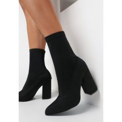 Czarne Botki Zeanoe. Czarne botki damskie Born2be, eleganckie, ze szpiczastym noskiem, za kostkę, bez obcasa, na obcasie, bez zapięcia. Za 79.99 zł.