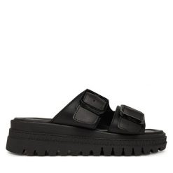 Klapki Tamaris. Czarne klapki damskie Tamaris, bez wzorów, bez obcasa. Za 339.99 zł.