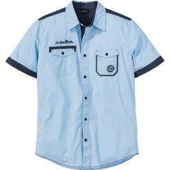 Koszula z krótkim rękawem bonprix jasnoniebieski. Niebieskie koszule męskie bonprix, z haftami, z kontrastowym kołnierzykiem, z krótkim rękawem. Za 37.99 zł.