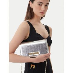 Torebka LOVE MOSCHINO. Szare torebki do ręki damskie Love Moschino, bez wzorów, wizytowe, bez dodatków. Za 378.99 zł.