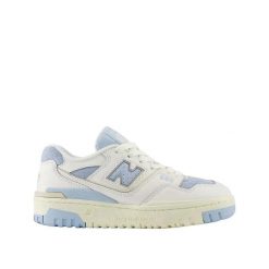 Buty New Balance GSB550LB Cuir naturel Blanc/Bleu. Białe obuwie sportowe damskie New Balance, bez wzorów, z materiału, na fitness i siłownię. Za 329.74 zł.