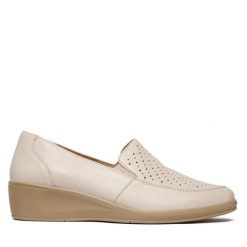 Półbuty Caprice. Półbuty damskie Caprice, bez wzorów, bez obcasa, na koturnie, bez zapięcia. Za 339.99 zł.