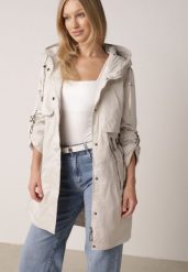 Beżowa Przejściowa Kurtka Parka z Kapturem i Podwijanymi Rękawami Tinarose. Brązowe kurtki damskie Born2be, s, bez wzorów, z dresówki, z kapturem. Za 169.99 zł.
