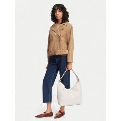 Torebka Furla. Białe torebki do ręki damskie Furla, bez wzorów, klasyczne, bez dodatków. Za 1,699.00 zł.