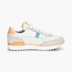 Obuwie Sportowe Damskie Puma Future Biały. Białe obuwie sportowe damskie Puma, bez wzorów, z materiału, trekkingowe. Za 412.00 zł.