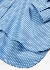 Długa bluzka z wywijanymi rękawami. Niebieskie bluzki damskie bonprix, bez wzorów, bez kołnierzyka, bez ramiączek. Za 124.99 zł.