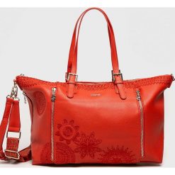 Desigual - Torebka. Torby na ramię damskie Desigual. W wyprzedaży za 219.90 zł.