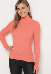 Różowy Golf w Prążki Allelina. Czerwone swetry damskie Born2be, m, bez wzorów, z jeansu, eleganckie, bez kołnierzyka, bez ramiączek, bez kaptura. Za 74.99 zł.