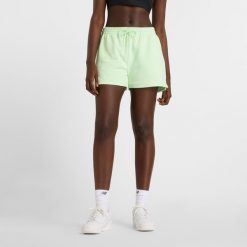 Spodenki damskie New Balance WS41500MEW – miętowe. Zielone szorty sportowe damskie New Balance, s, bez wzorów, z bawełny, klasyczne. Za 129.99 zł.