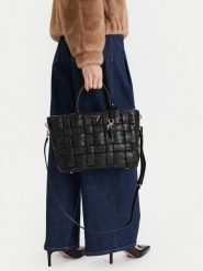 Guess Torebka HWWG80 72060 Czarny. Czarne torebki do ręki damskie Guess, z aplikacjami, ze skóry, bez dodatków. Za 609.99 zł.