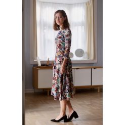 Sukienka Galatea Dierama beżowa 32 beż. Sukienki damskie marki Marie Zélie. W wyprzedaży za 305.90 zł.