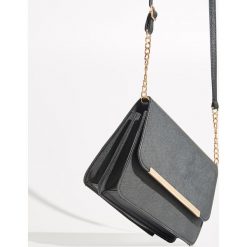 Torebka z detalem - Czarny. Torebki do ręki damskie marki Sinsay. Za 49.99 zł.