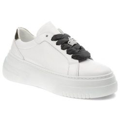 Białe Sneakersy Chebello Modne Obuwie Damskie Na Platformie. Białe obuwie sportowe damskie CheBello, z aplikacjami, z jeansu, trekkingowe. Za 539.00 zł.