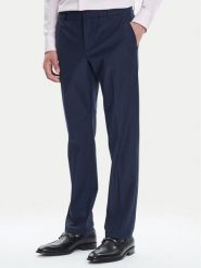Guess Spodnie materiałowe M4YB01 WG9Z2 Granatowy Slim Fit. Niebieskie spodnie materiałowe męskie Guess, m, z aplikacjami, z materiału. Za 309.99 zł.