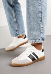 Biało-Czarne Sneakersy Tenisówki z Ozdobnymi Paskami Danavin. Białe obuwie sportowe damskie Born2be, bez wzorów, z jeansu, klasyczne, bez zapięcia. Za 74.99 zł.