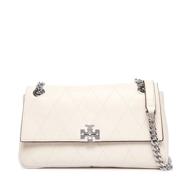 Torebka Tory Burch. Białe listonoszki damskie Tory Burch, bez wzorów, bez dodatków. Za 2,389.00 zł.