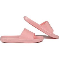 Klapki damskie Coqui Tora. Czerwone skarpety damskie Coqui, bez wzorów. Za 131.99 zł.