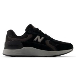 Buty unisex New Balance Fresh Foam x 1880 v2 U188W1RM – czarne. Czarne buty sportowe męskie New Balance, z gumy, bez zapięcia, na fitness i siłownię. Za 649.99 zł.