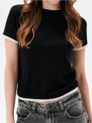 Prążkowana koszulka basic z kontrastową lamówką i domieszką wiskozy - czarny. Czarne t-shirty damskie Sinsay, l, bez wzorów, prążkowane, bez kołnierzyka. Za 19.99 zł.