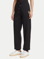 Guess Jeans Spodnie dresowe W6BB37 K6898 Czarny Relaxed Fit. Czarne jeansy damskie Guess Jeans. Za 299.99 zł.