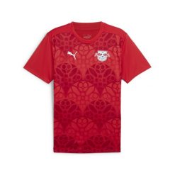 Męska koszulka przedmeczowa z krótkim rękawem RB Leipzig PUMA. Czerwone koszulki sportowe męskie Puma, l, bez wzorów, bez kołnierzyka, bez ramiączek, do piłki nożnej. W wyprzedaży za 199.00 zł.