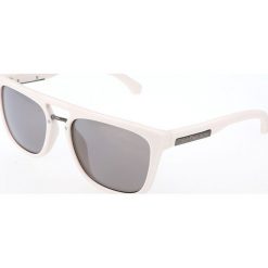 Okulary przeciwsłoneczne w kolorze biało-szarym. Białe okulary przeciwsłoneczne męskie marki Calvin Klein & Etro. W wyprzedaży za 171.95 zł.