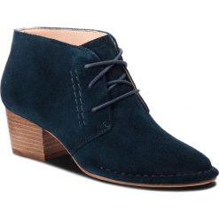 Botki CLARKS - Spiced Charm 261366594 Teal Suede. Kozaki damskie marki Clarks. W wyprzedaży za 349.00 zł.