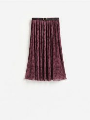 Plisowana spódnica midi - bordowy. Czerwone spódnice damskie Reserved, l, bez wzorów, z dzianiny, midi, rozkloszowane. Za 129.99 zł.