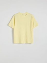 Gładki t-shirt comfort fit - jasnożółty. Żółte t-shirty męskie Reserved, l, bez wzorów, z bawełny, bez kołnierzyka. W wyprzedaży za 19.99 zł.